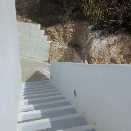 Asterias House دونوسا